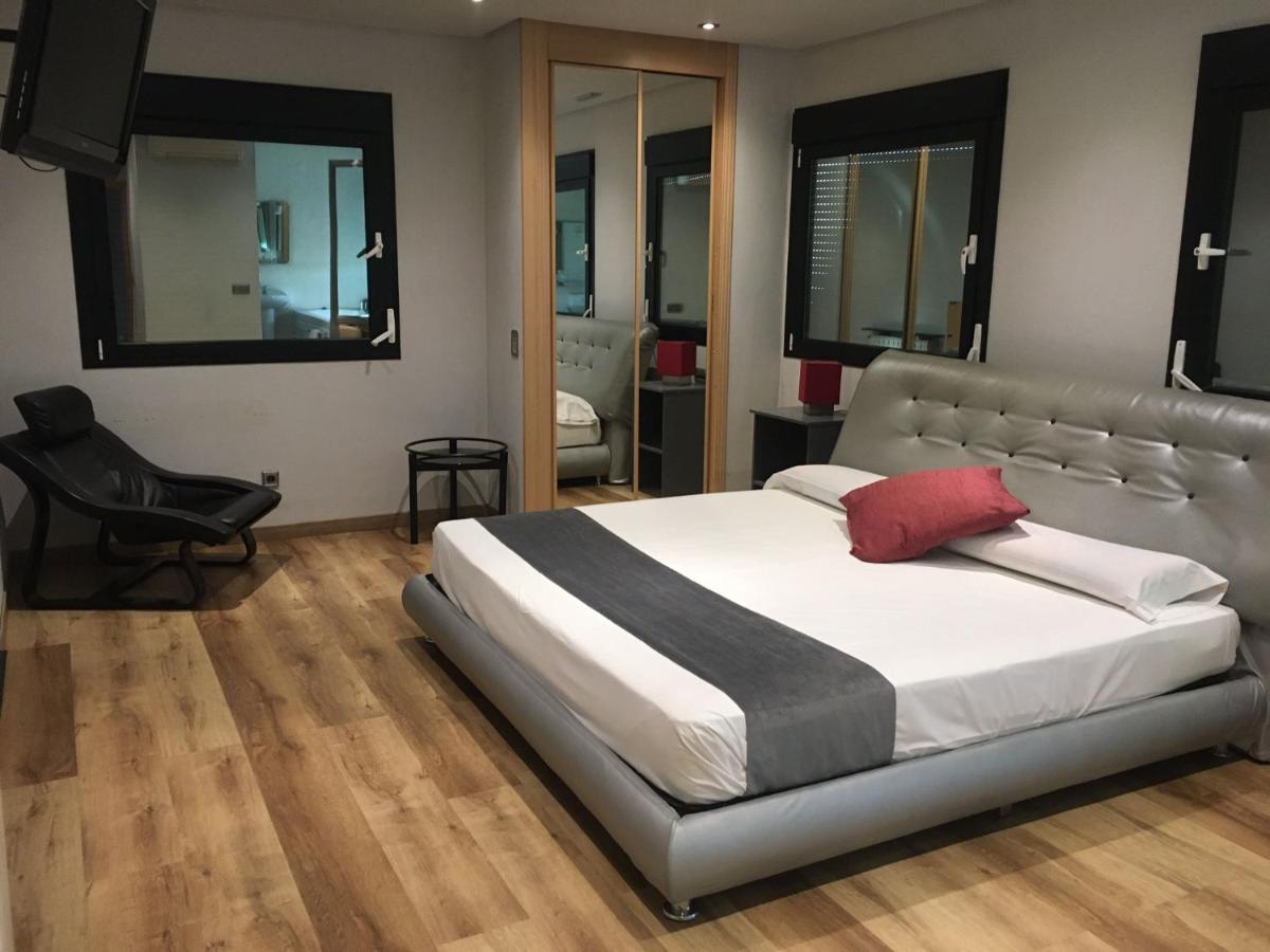 Hotel Fabrik Уманес-де-Мадрид Экстерьер фото
