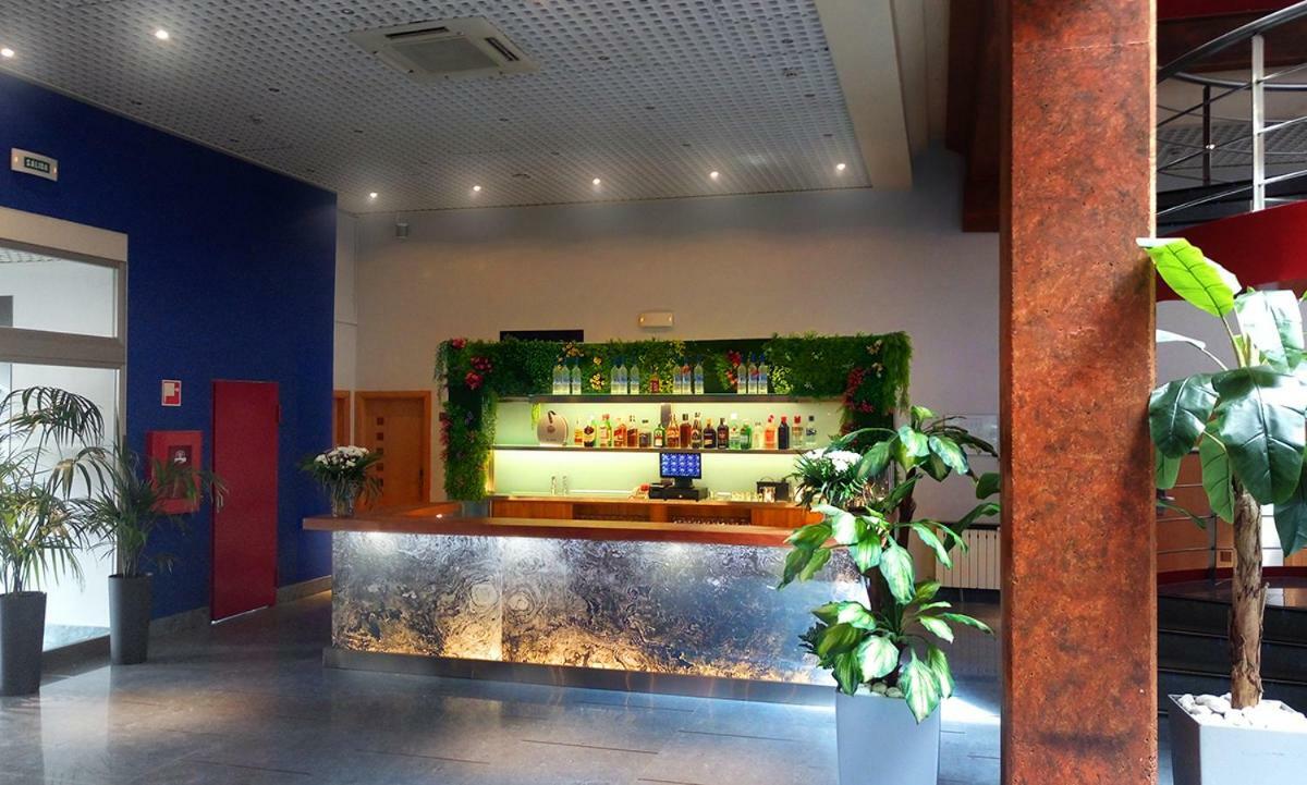 Hotel Fabrik Уманес-де-Мадрид Экстерьер фото