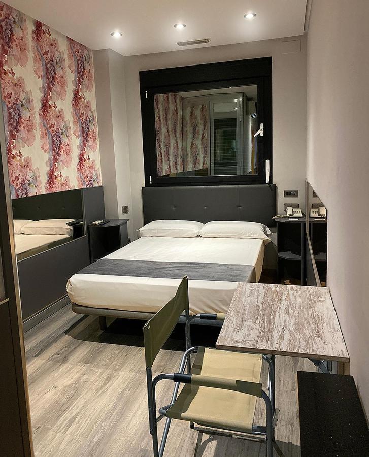 Hotel Fabrik Уманес-де-Мадрид Экстерьер фото